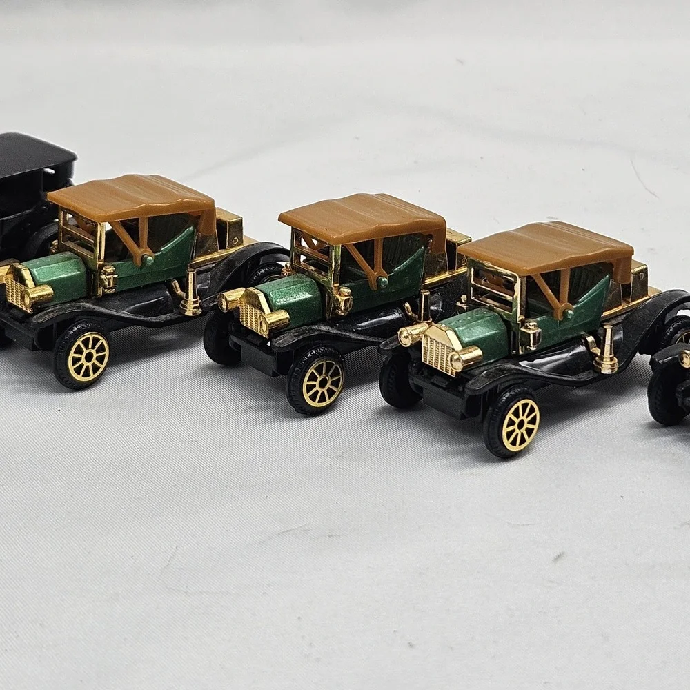 Vintage Readers Digest Collectible 1:64 Scale Classic Car‎ Models Set of 7